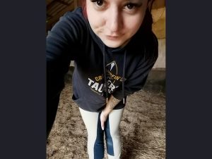 Tamy Love Porno Video: Gefin**rt in der Pferdebox - Ging das etwa zu weit ??