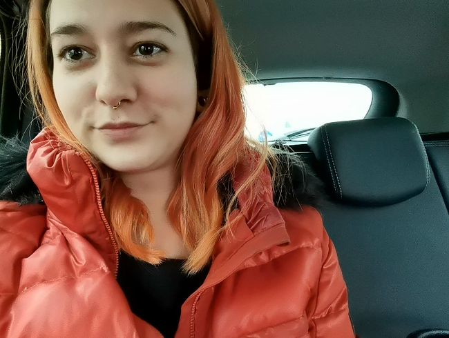 Tamy Love Porno Video: Heimliche SB auf der Taxifahrt !!