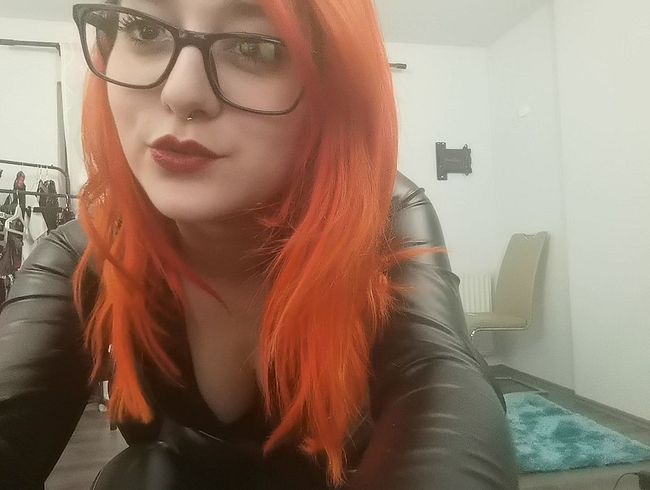 Tamy Love Porno Video: meine erste DOMINANTE wi**sanleitung !! Nichts für Schwache Nerven !!