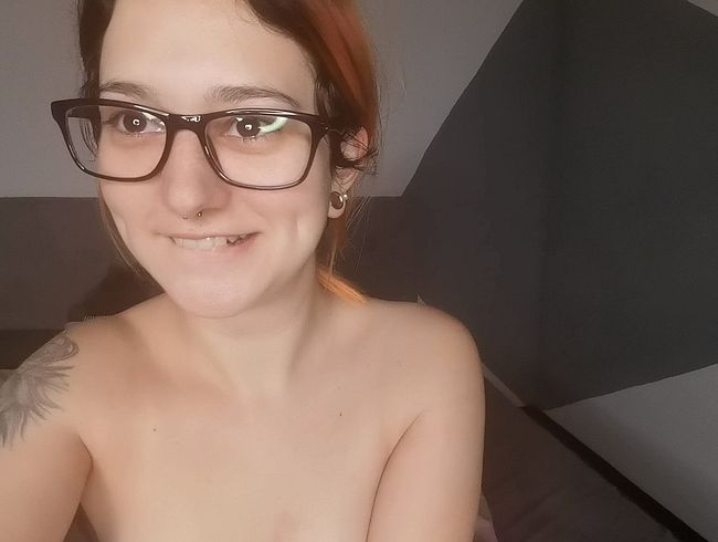 Tamy Love Porno Video: Wow mein ERSTES mal ana* ausgedehnt !! Ich war so nervös !!